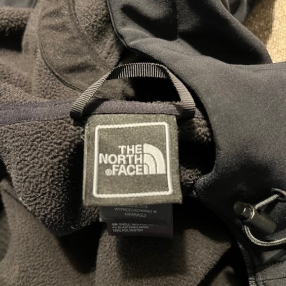 Women’s North Face Soft Shell Jacket - Picture 2 of 3